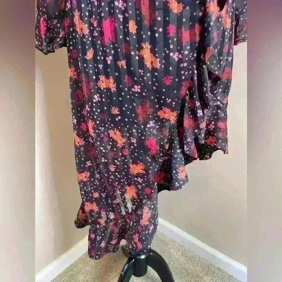 C/Meo Collective Long Sleeve Asymmetrical Floral Wrap Dress - Picture 10 of 16